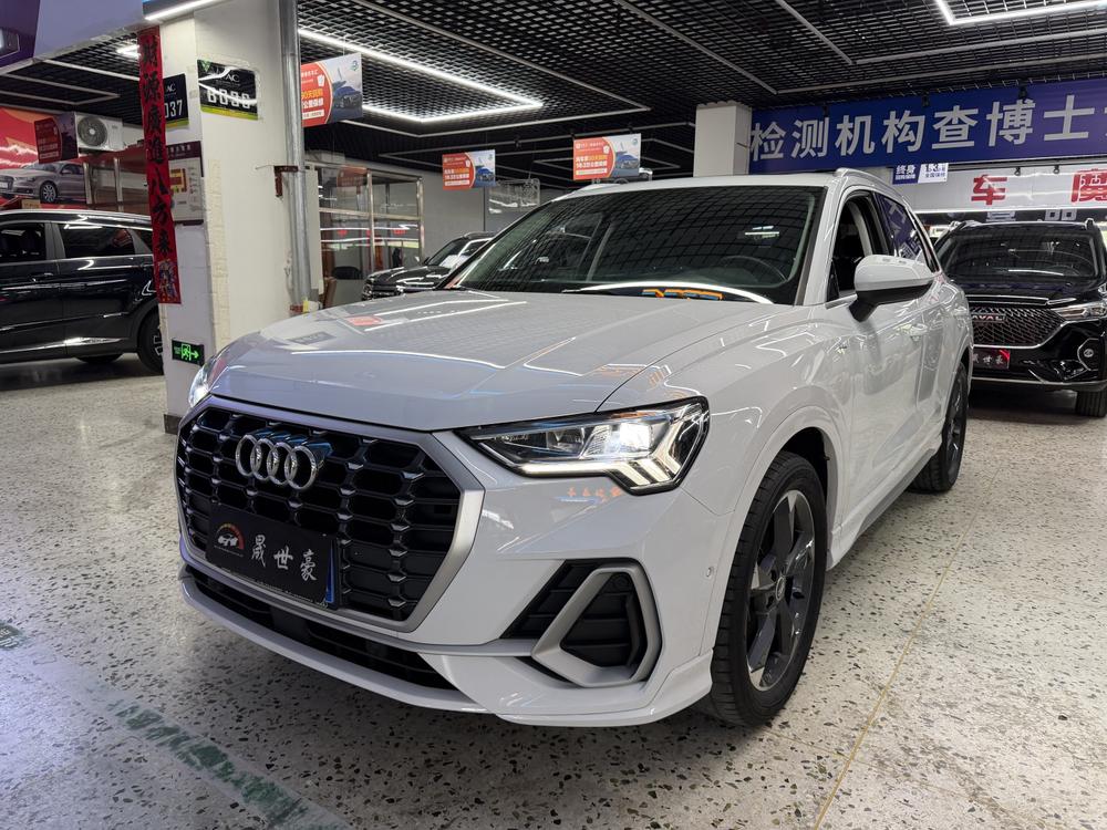 Audi Audi Q3