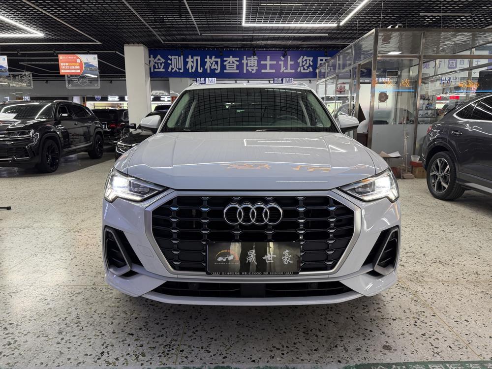 Audi Audi Q3