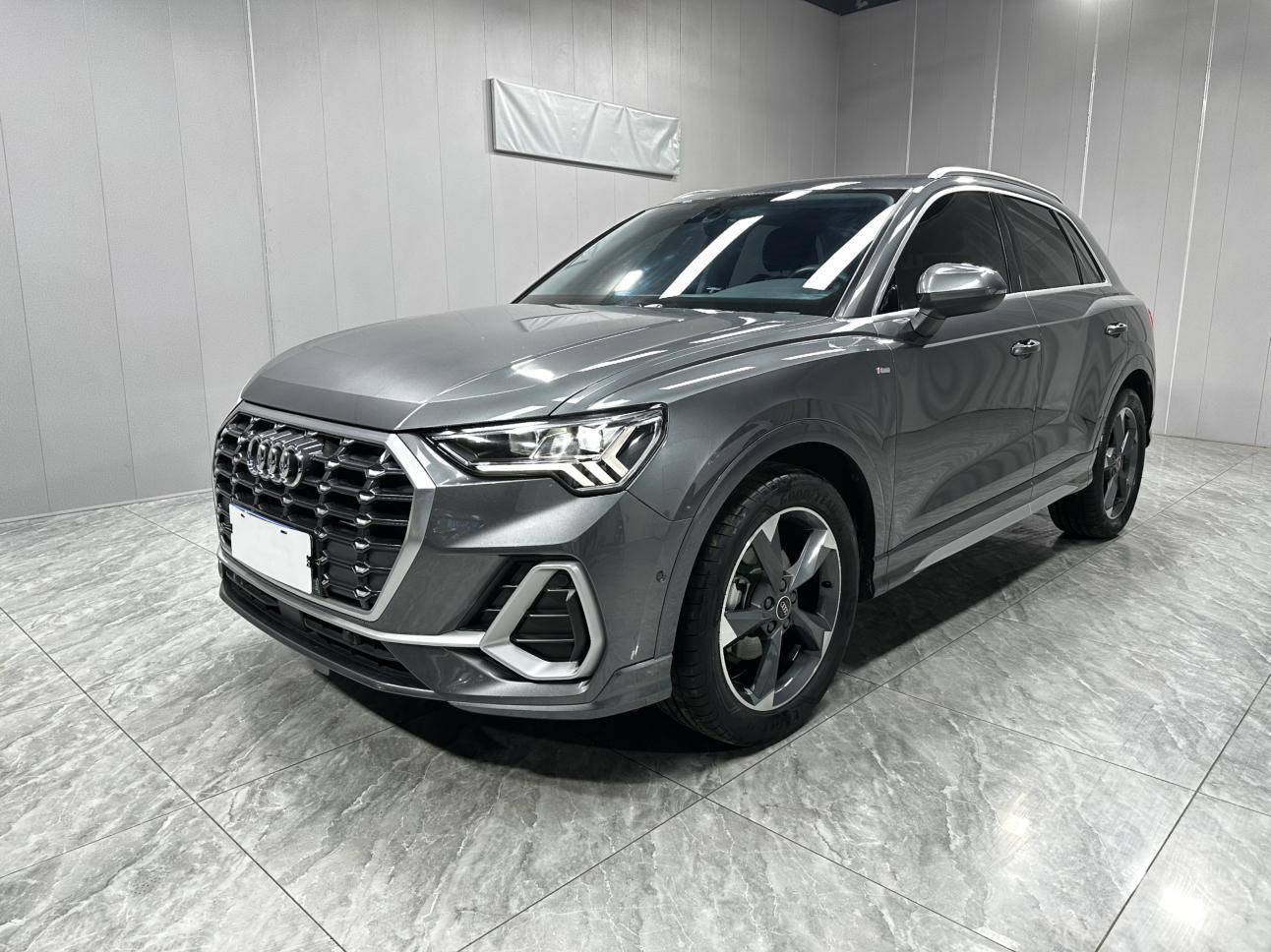 Audi Audi Q3