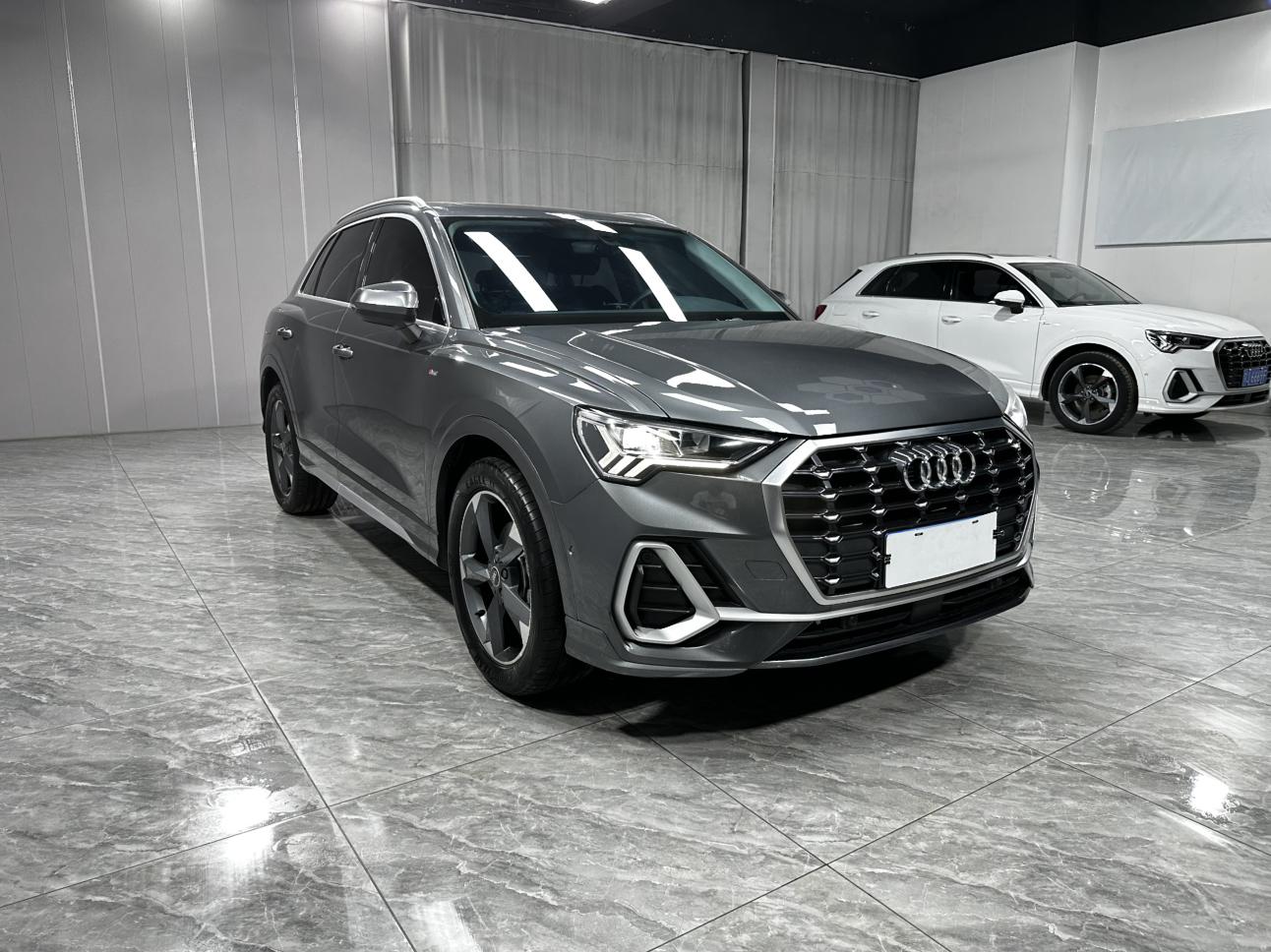 Audi Audi Q3