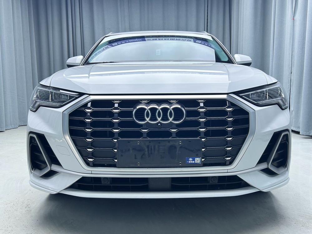 Audi Audi Q3