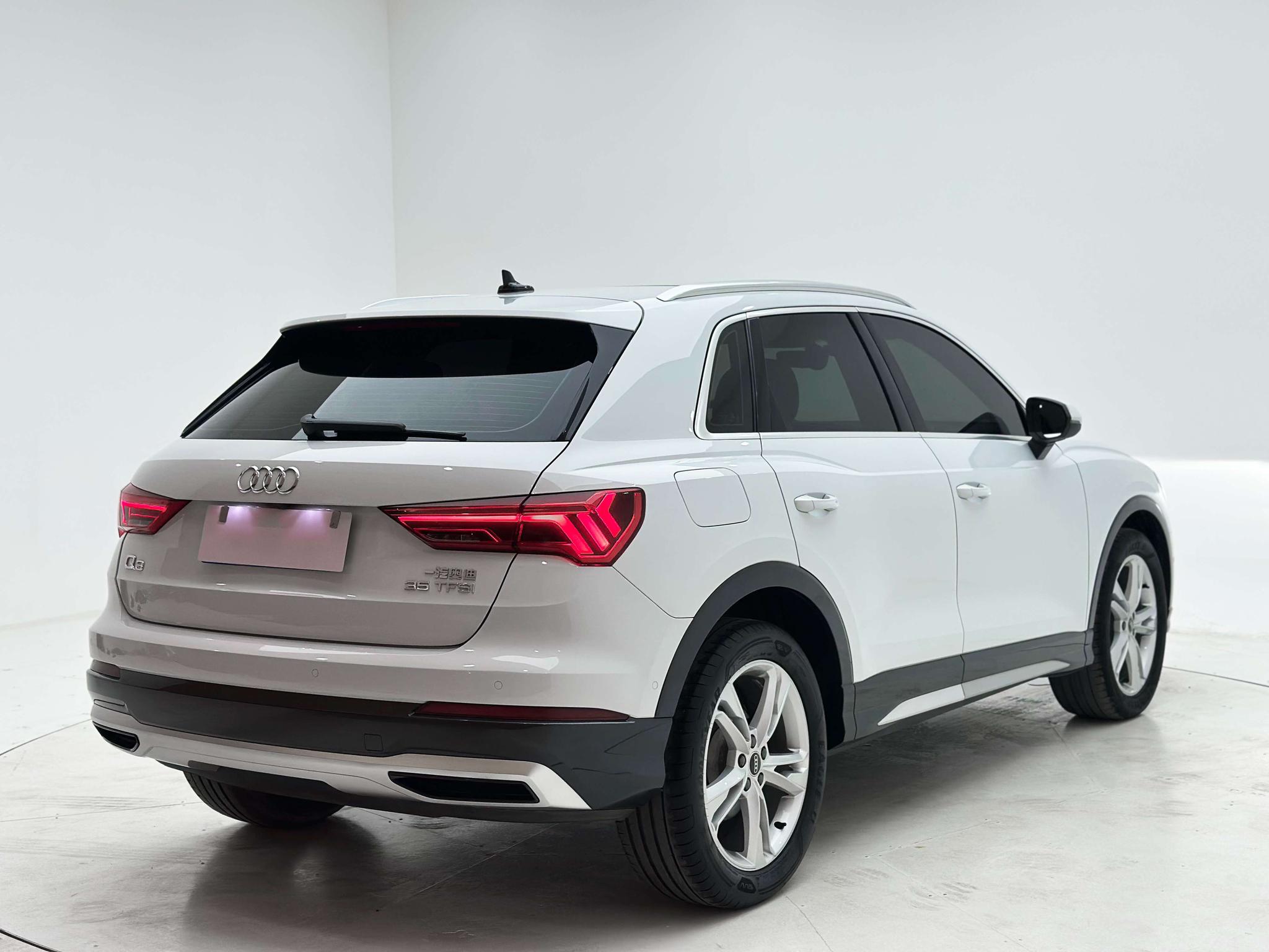 Audi Audi Q3