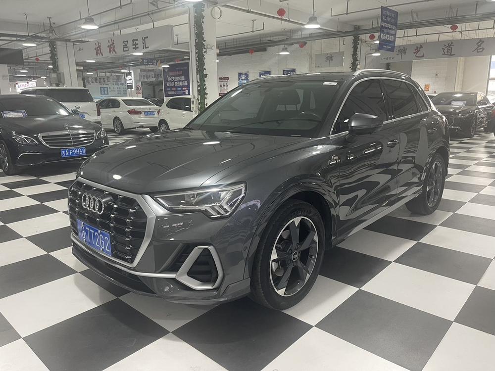 Audi Audi Q3