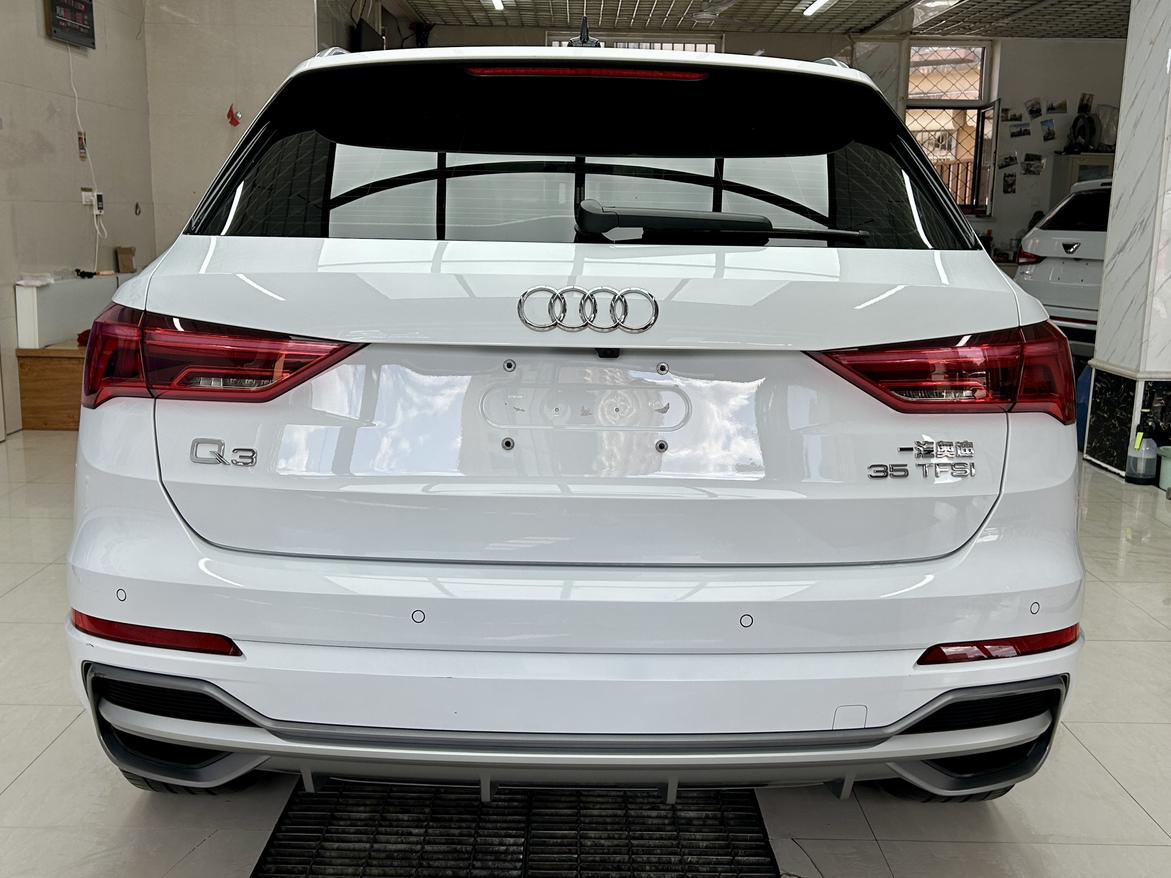 Audi Audi Q3