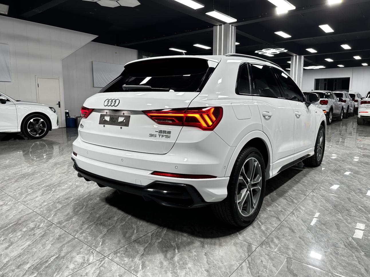 Audi Audi Q3