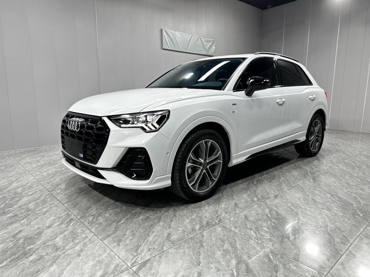 Audi Audi Q3