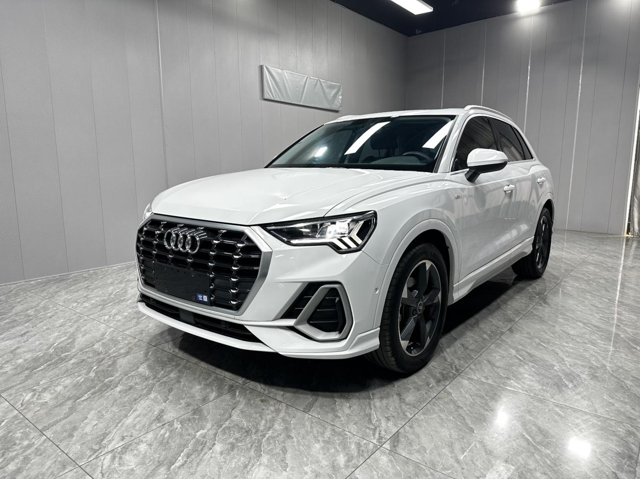 Audi Audi Q3