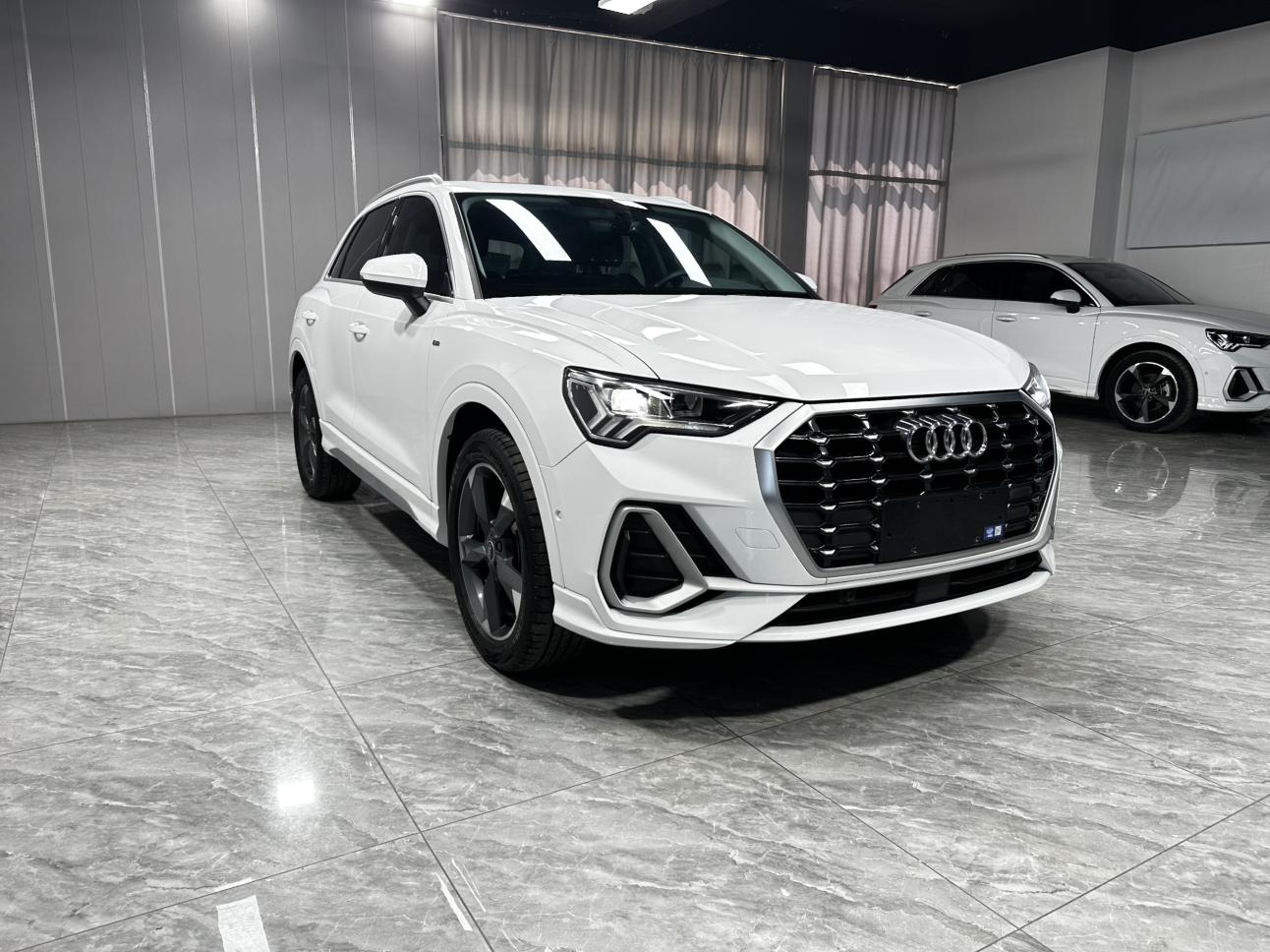 Audi Audi Q3
