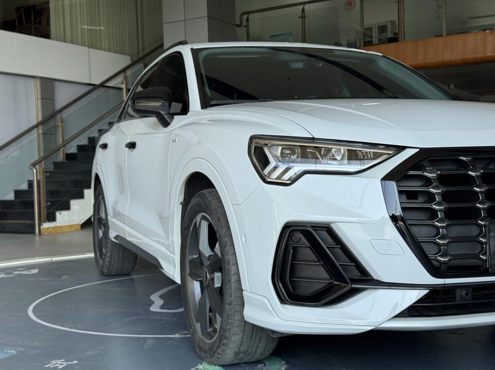 Audi Audi Q3