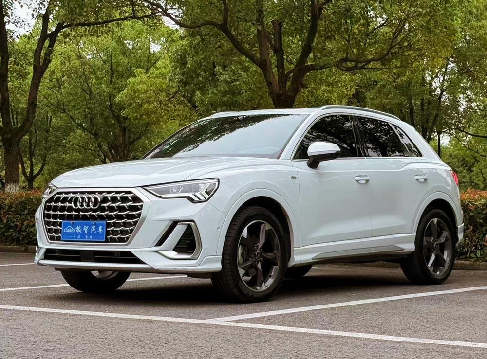 Audi Audi Q3