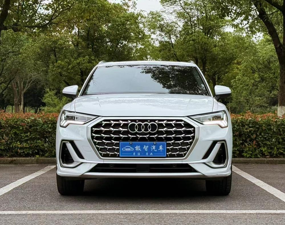 Audi Audi Q3