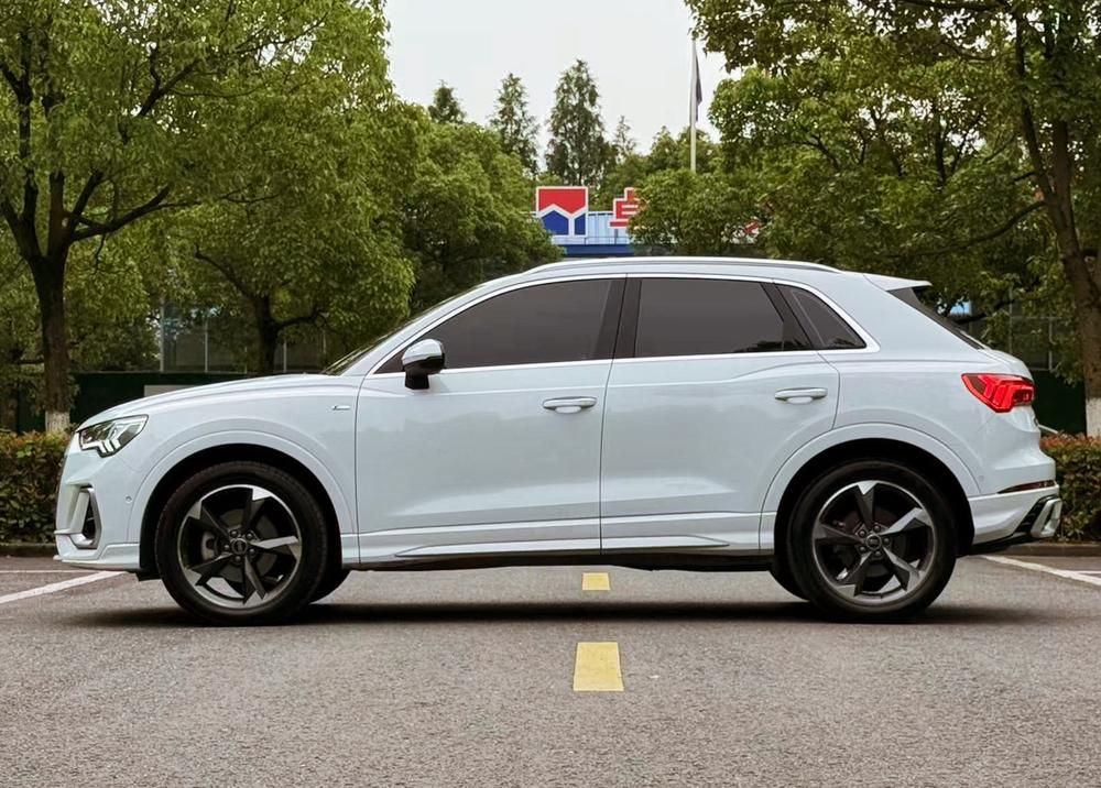 Audi Audi Q3
