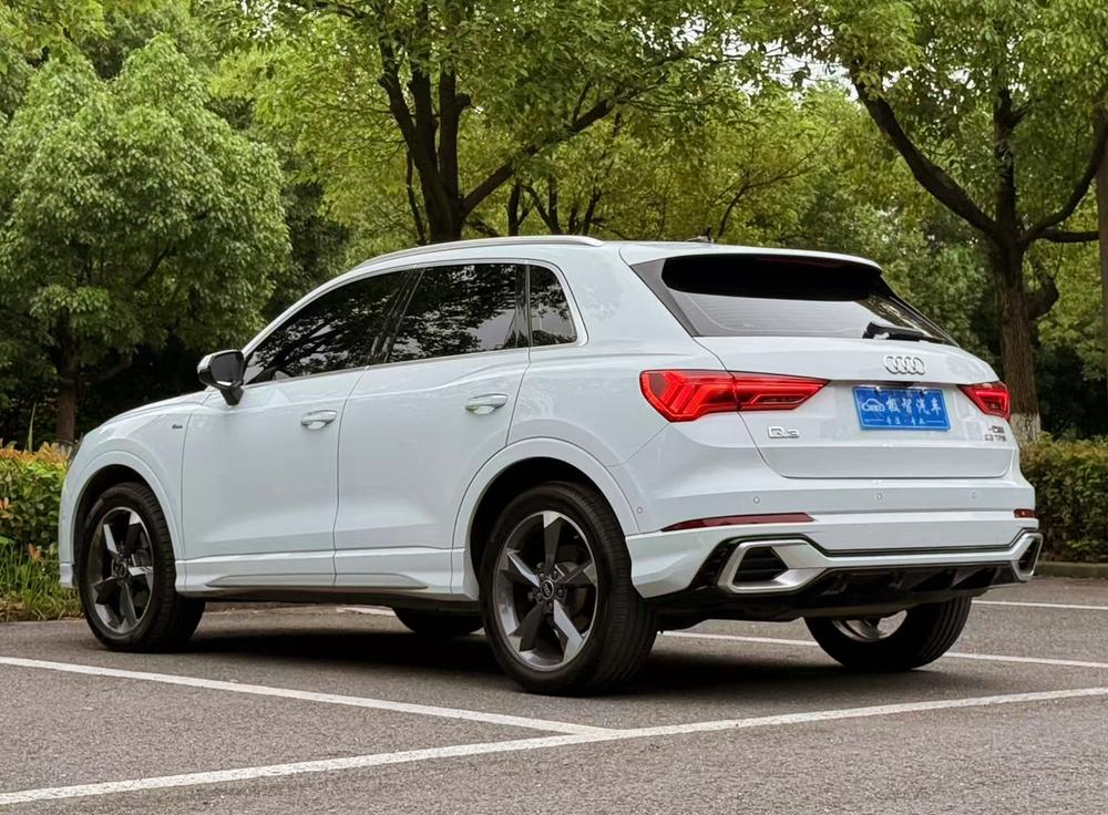 Audi Audi Q3