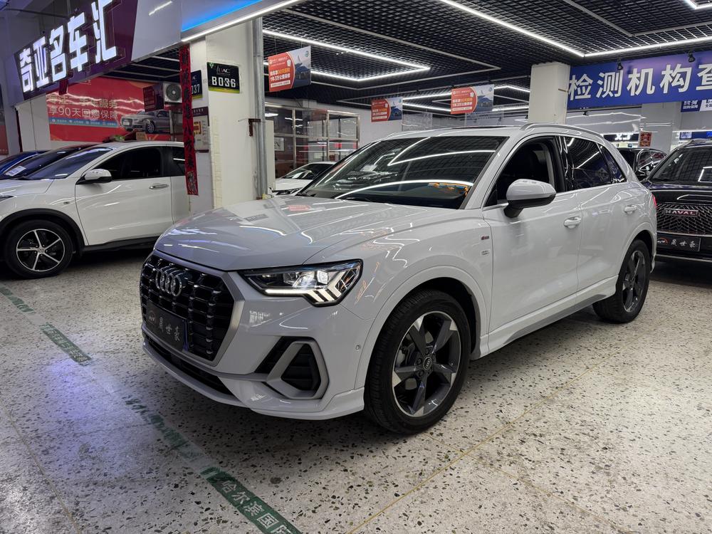 Audi Audi Q3