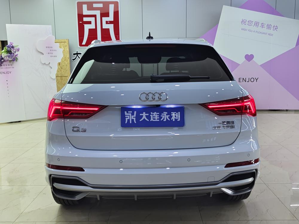 Audi Audi Q3