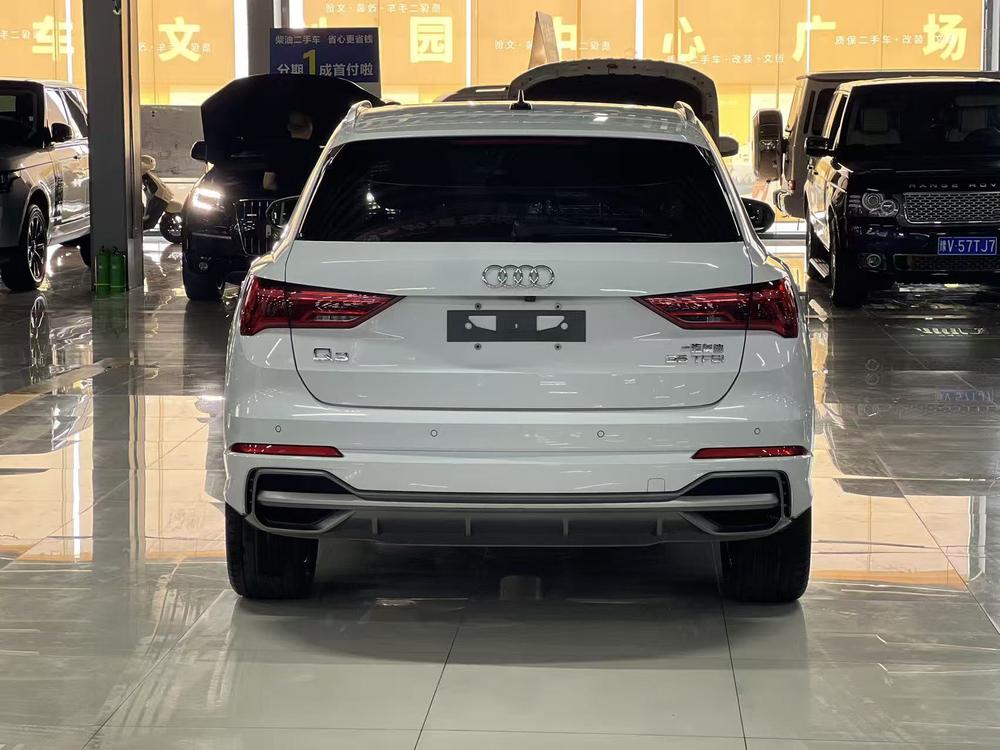 Audi Audi Q3