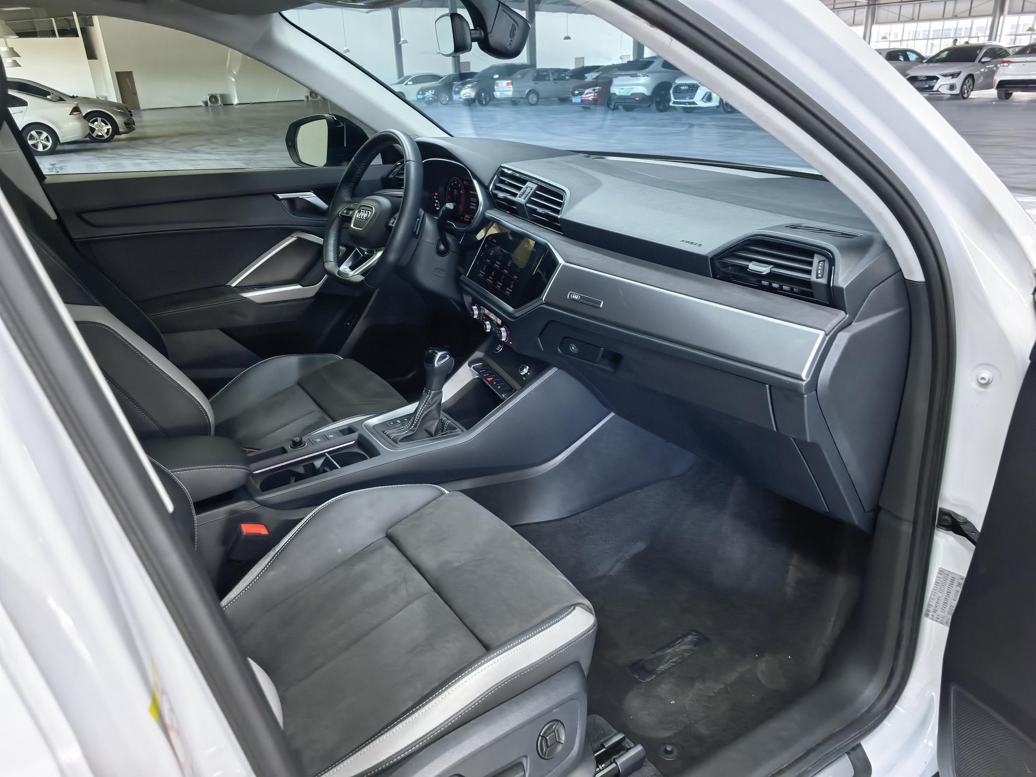 Audi Audi Q3