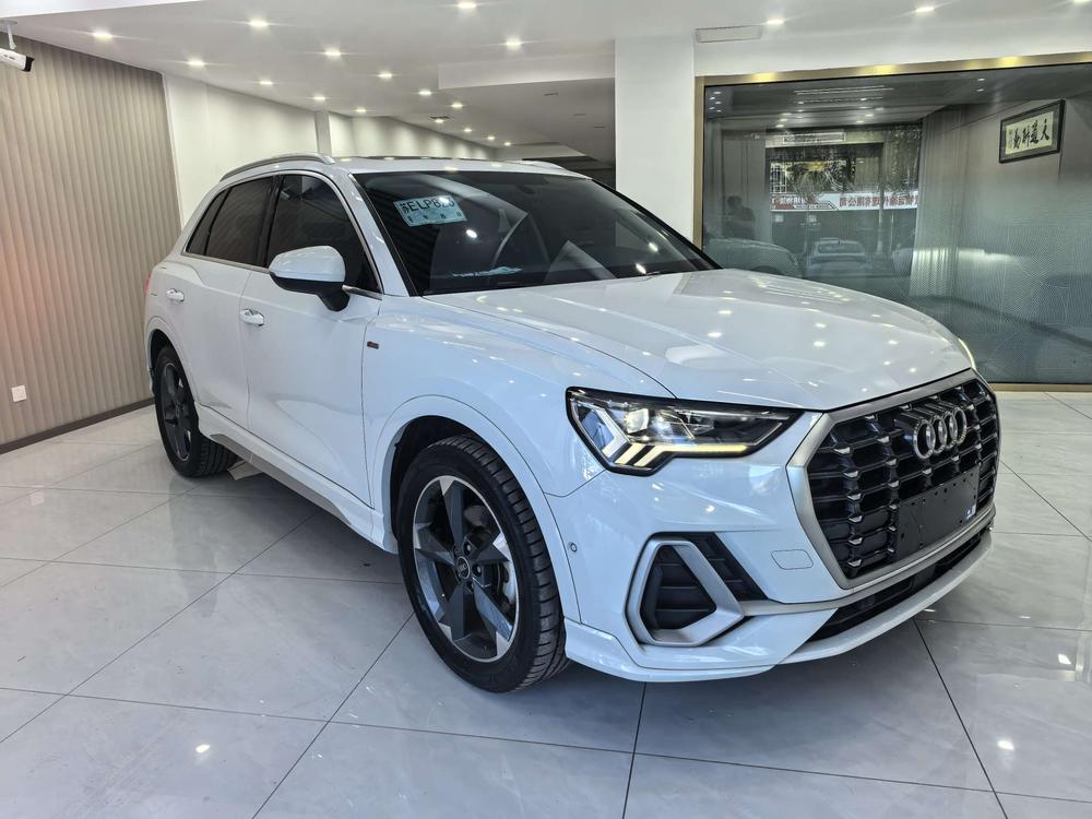 Audi Audi Q3