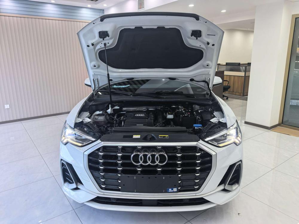 Audi Audi Q3