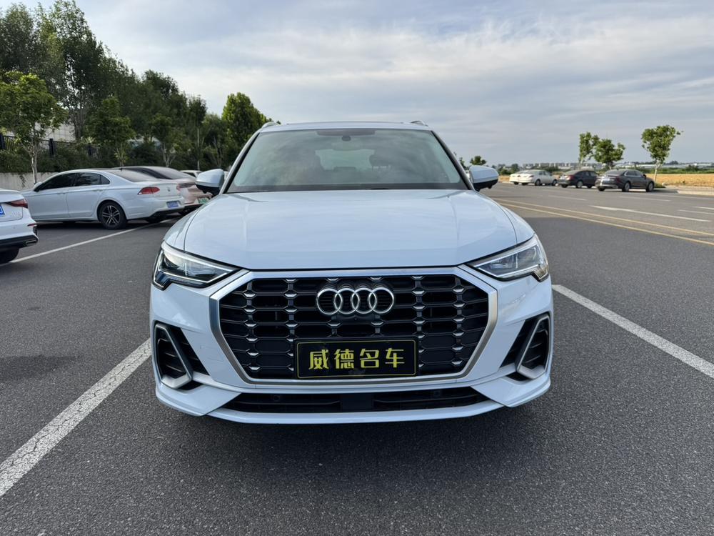 Audi Audi Q3