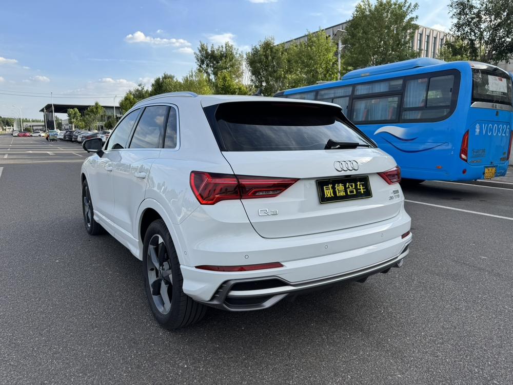 Audi Audi Q3