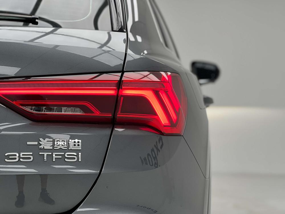 Audi Audi Q3