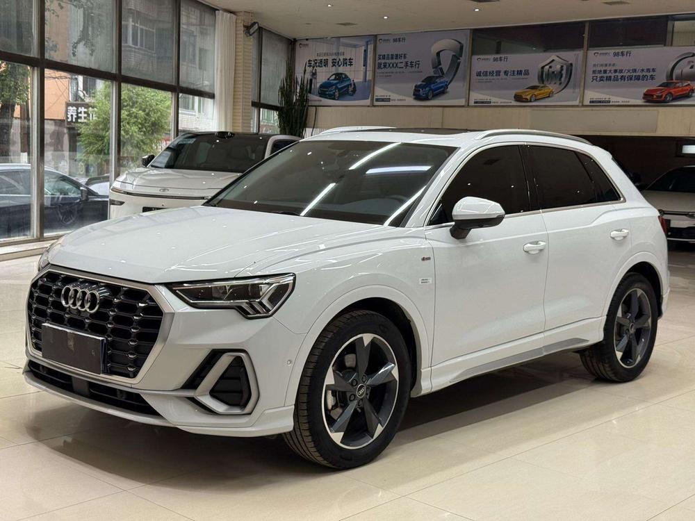 Audi Audi Q3
