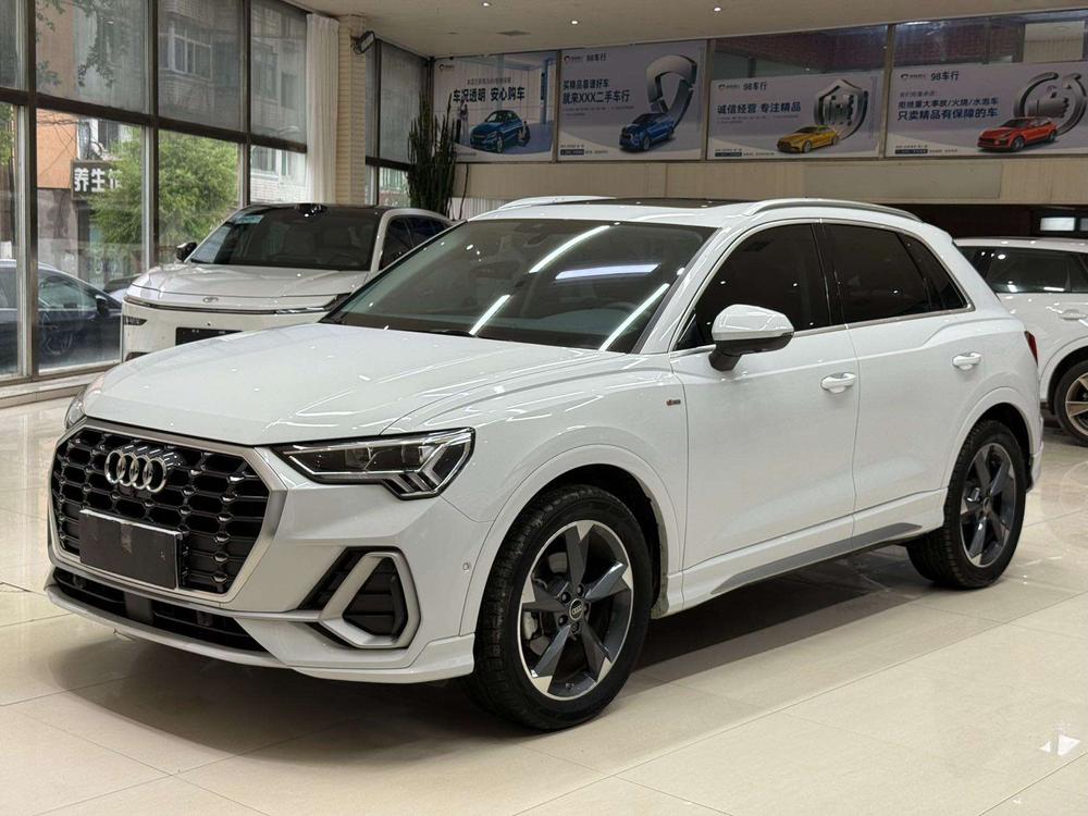Audi Audi Q3