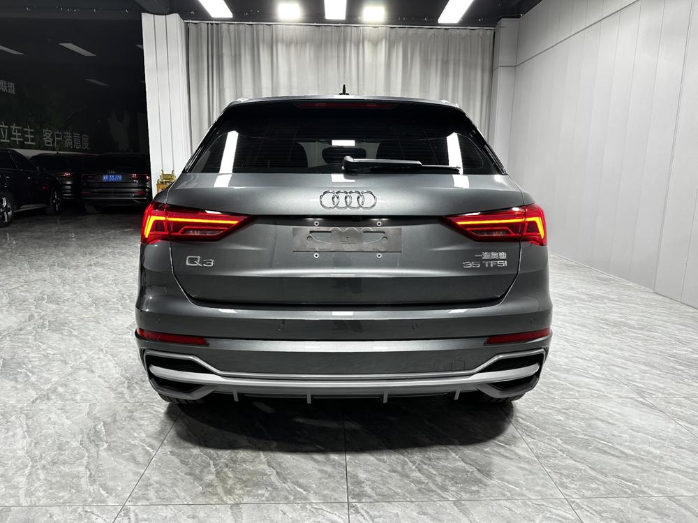 Audi Audi Q3
