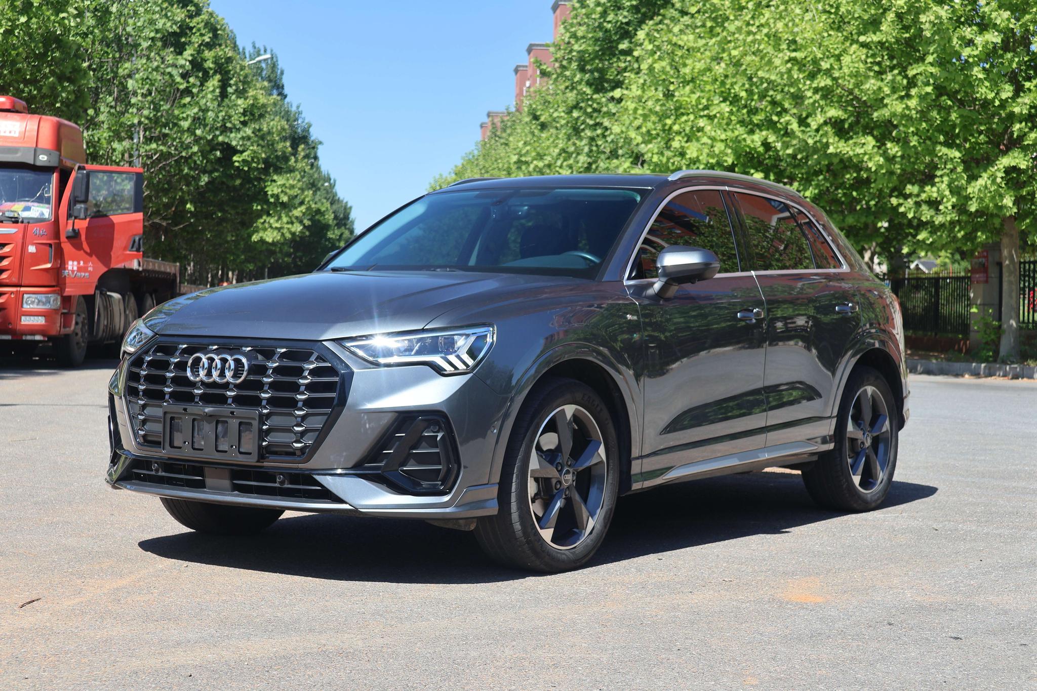 Audi Audi Q3