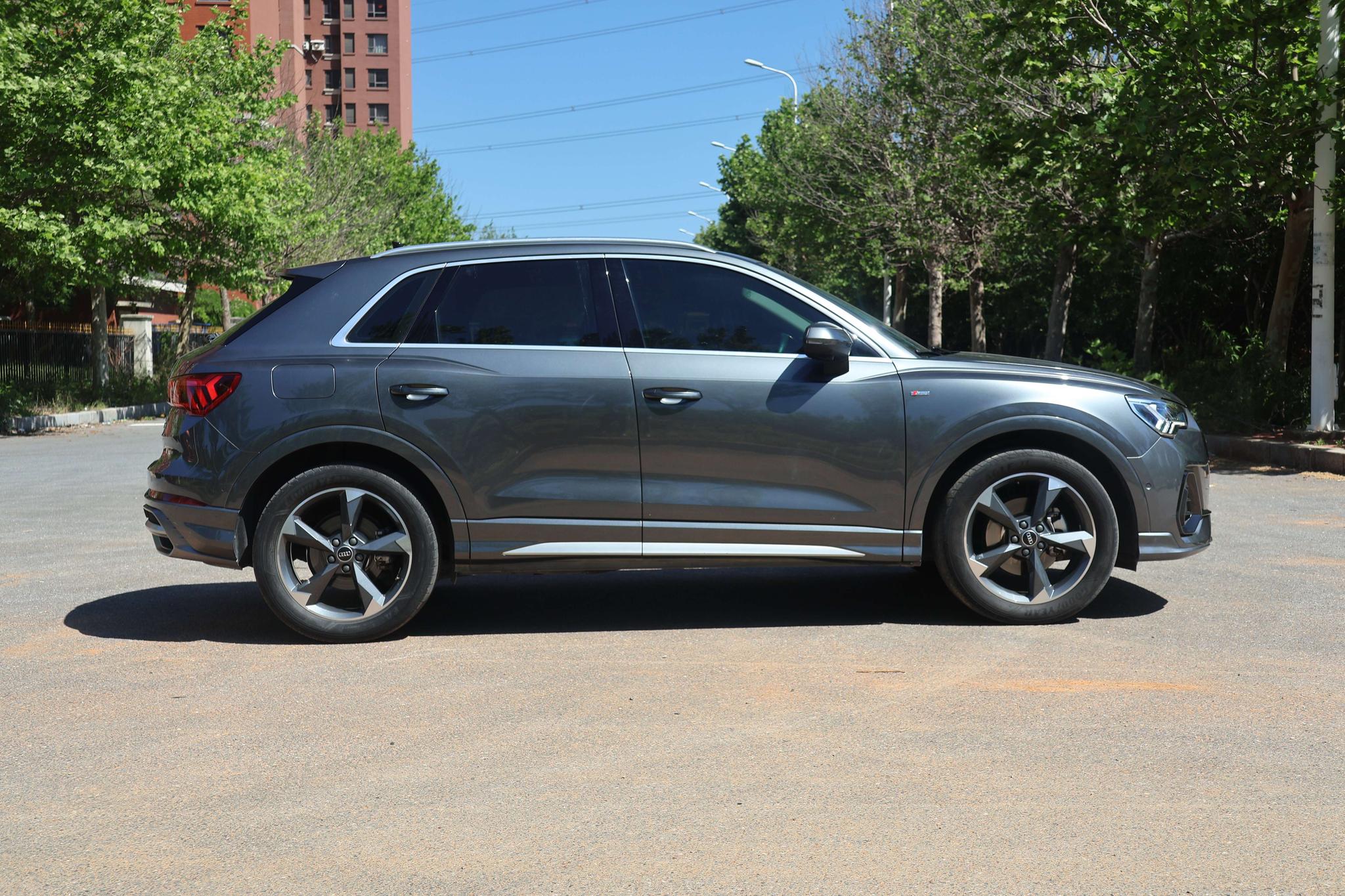 Audi Audi Q3