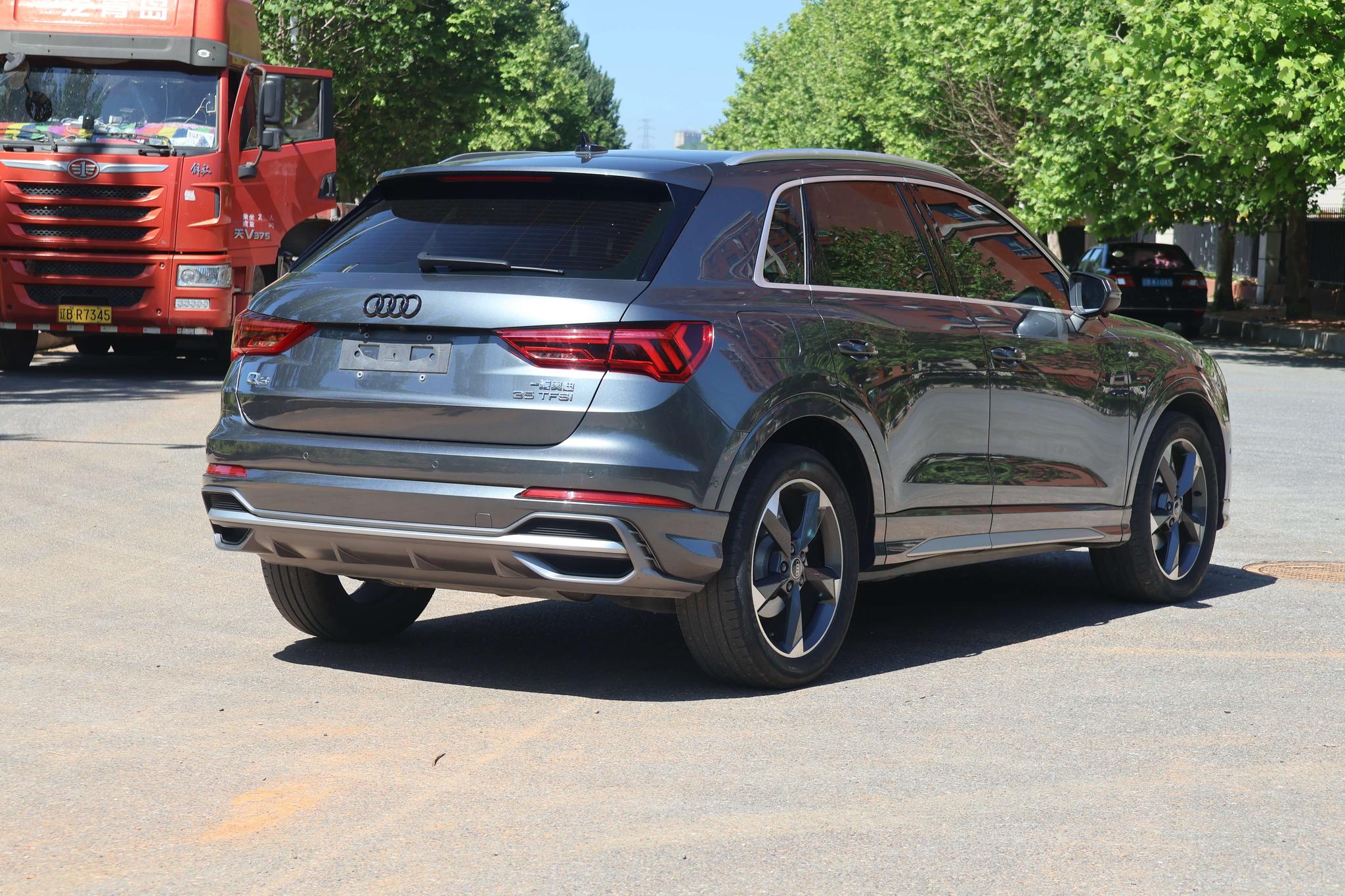 Audi Audi Q3