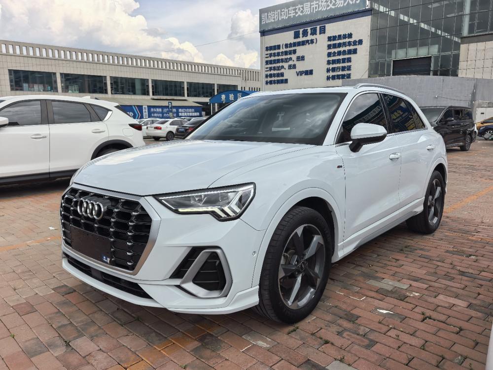 Audi Audi Q3