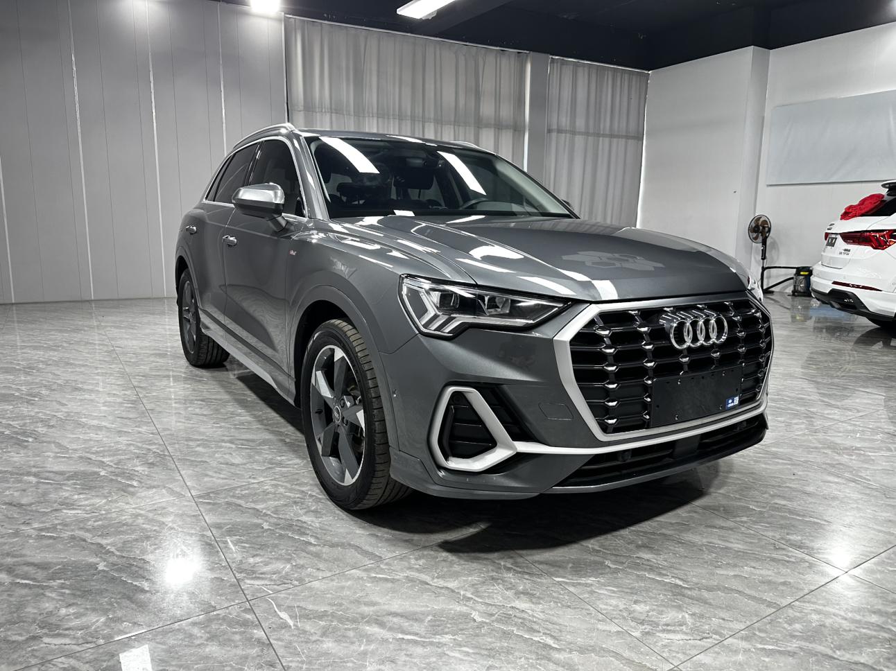 Audi Audi Q3