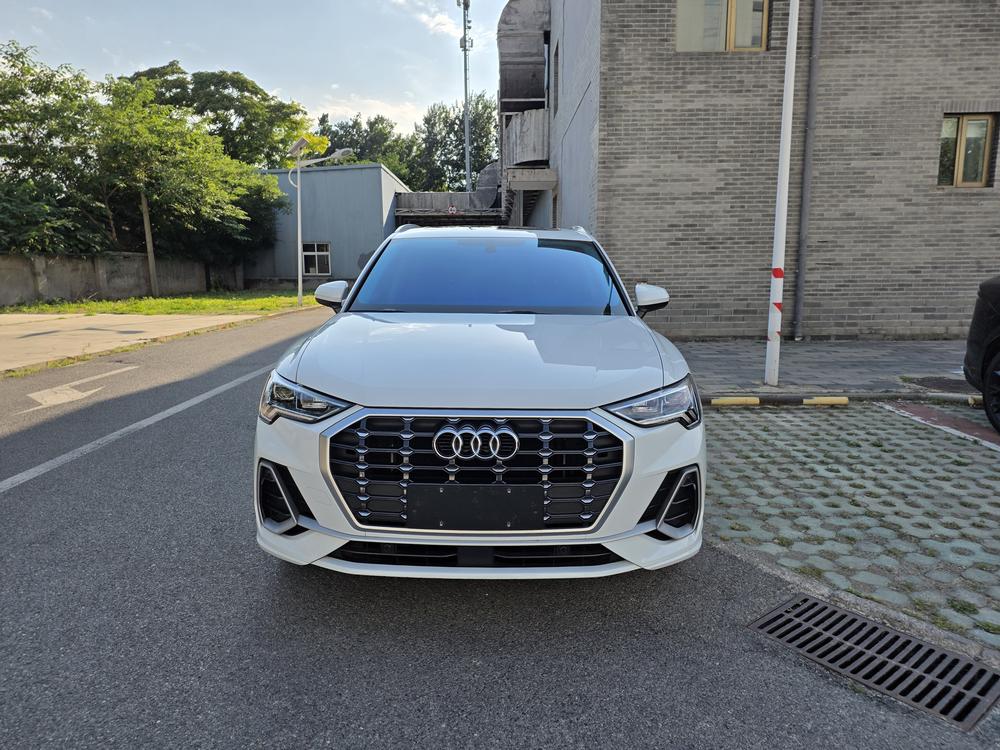 Audi Audi Q3
