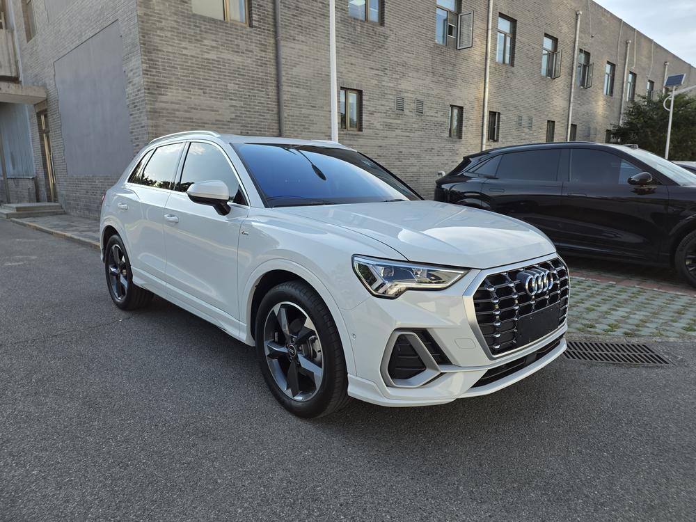 Audi Audi Q3