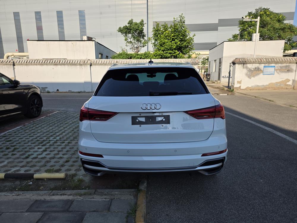 Audi Audi Q3