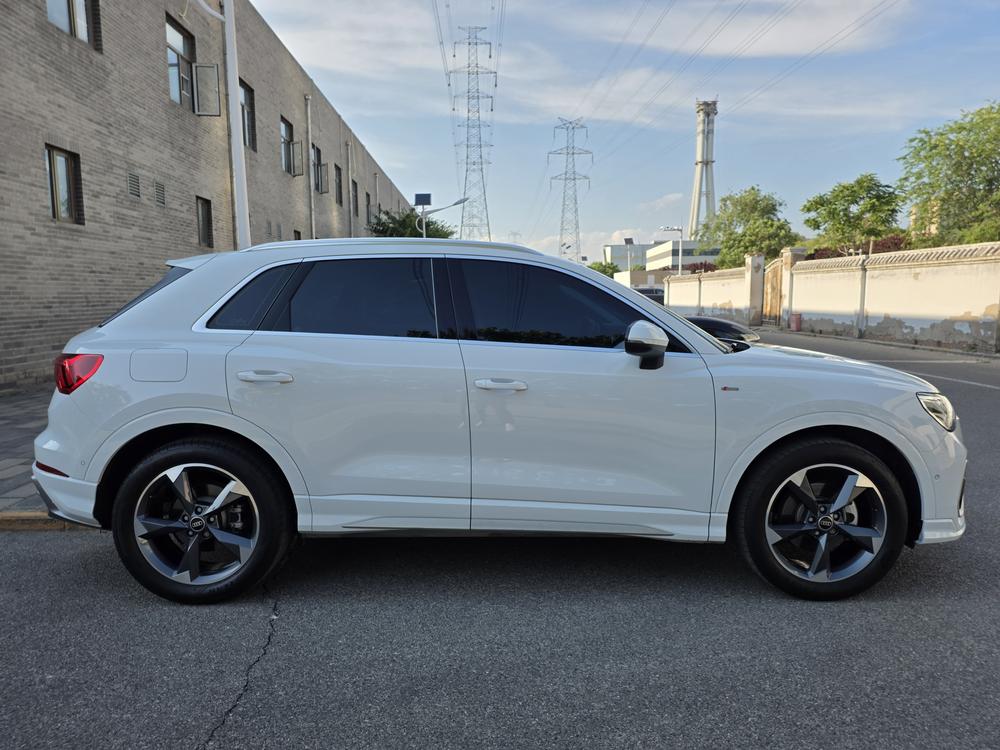 Audi Audi Q3