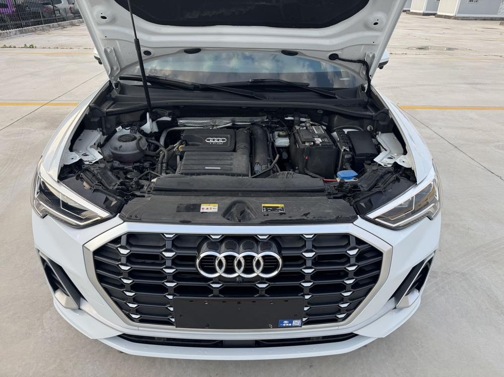 Audi Audi Q3