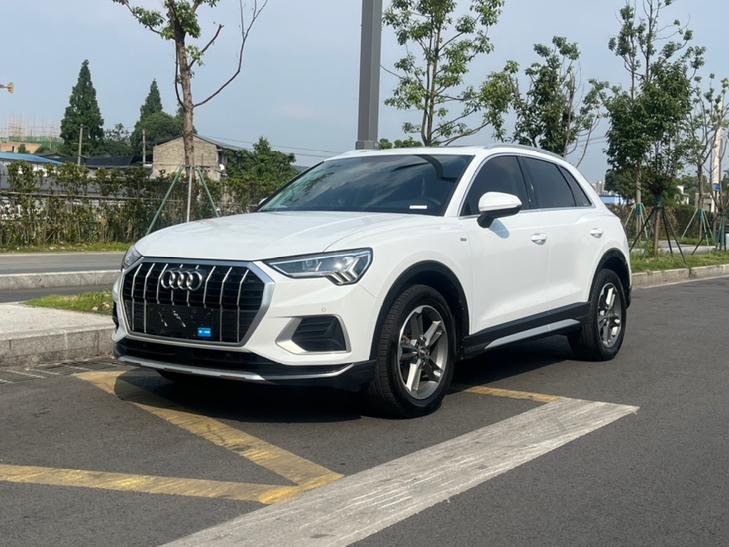 Audi Audi Q3