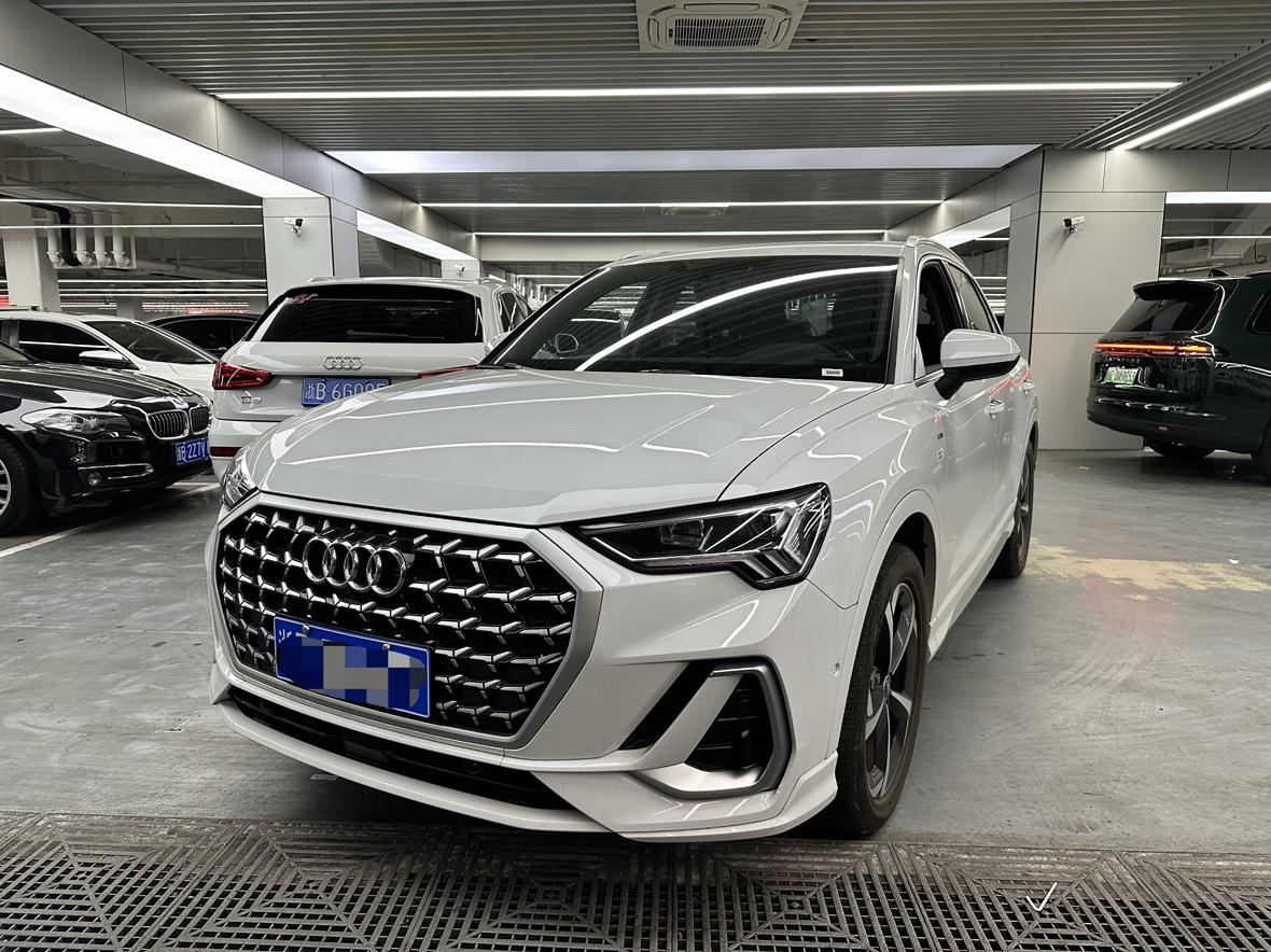 Audi Audi Q3