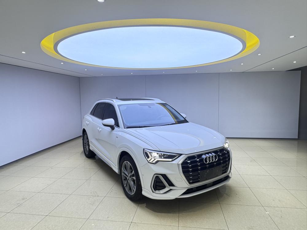 Audi Audi Q3