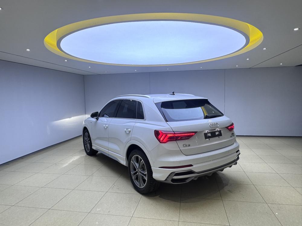 Audi Audi Q3