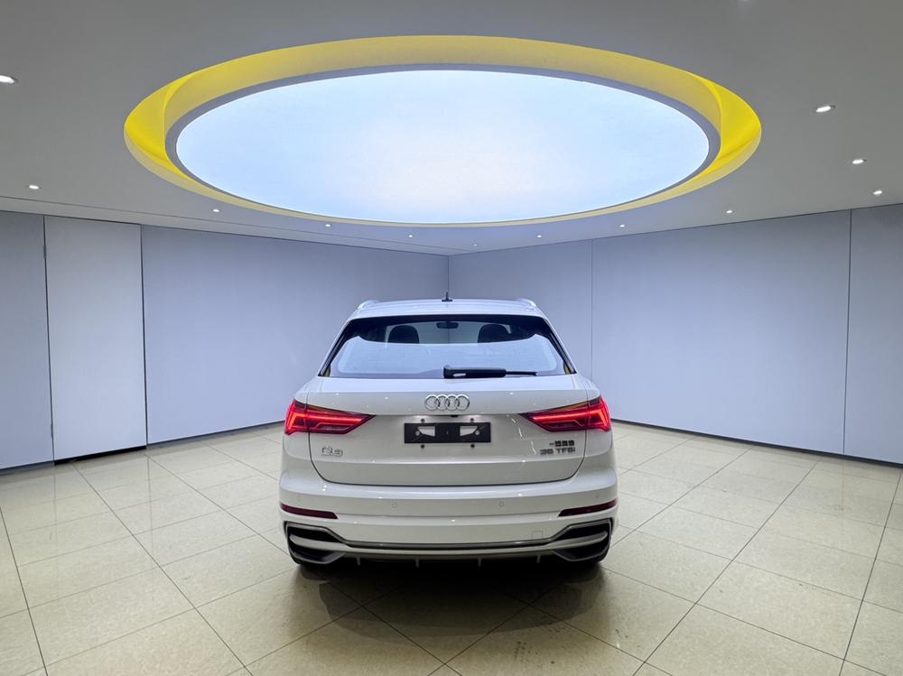 Audi Audi Q3