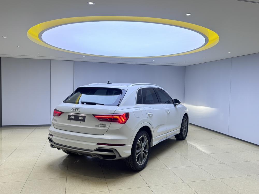 Audi Audi Q3