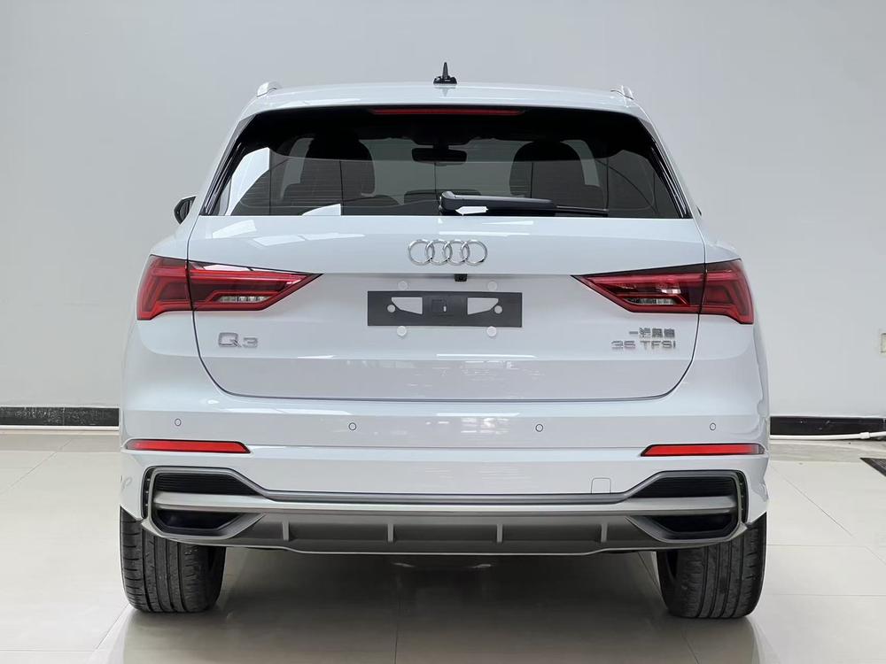 Audi Audi Q3