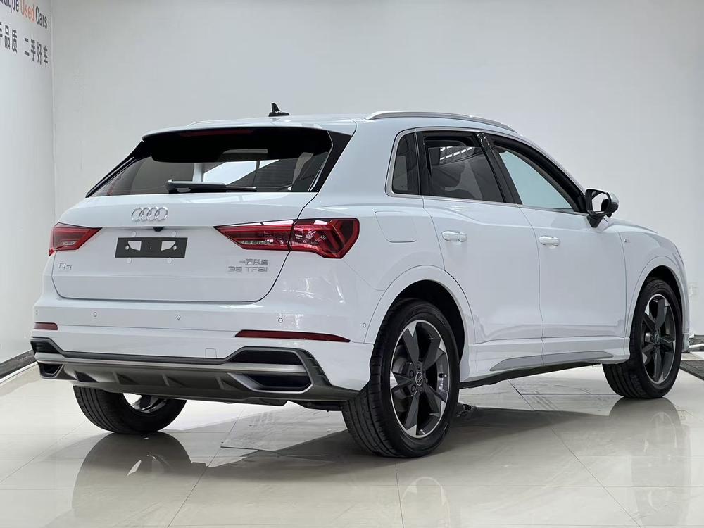 Audi Audi Q3