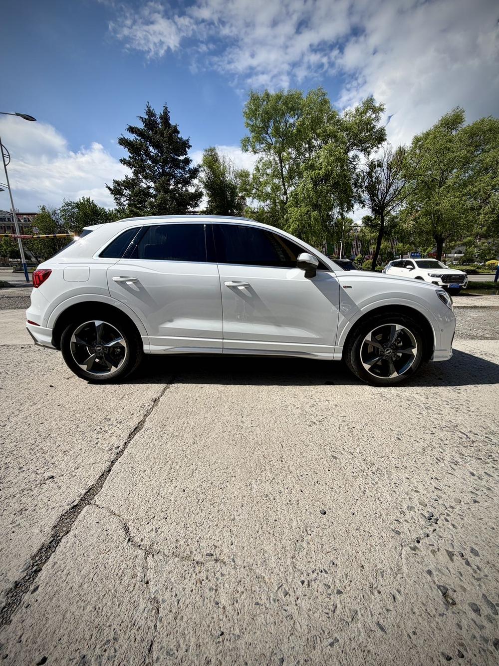 Audi Audi Q3