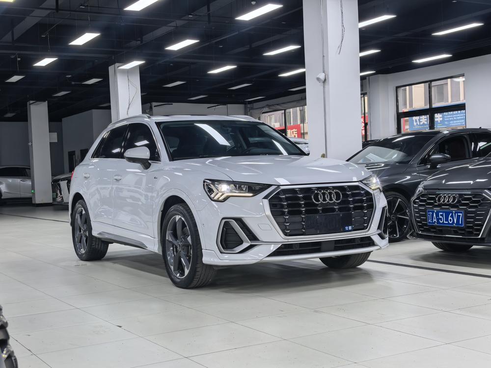 Audi Audi Q3