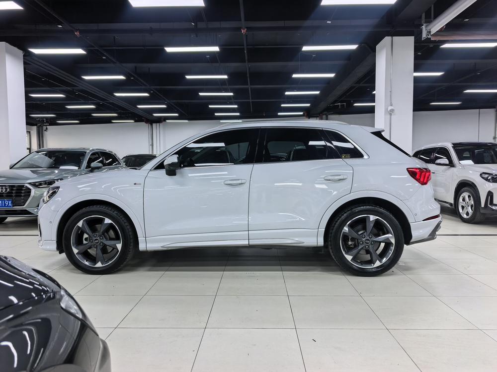 Audi Audi Q3
